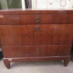 680 1122 CHEST OF DRAWERS